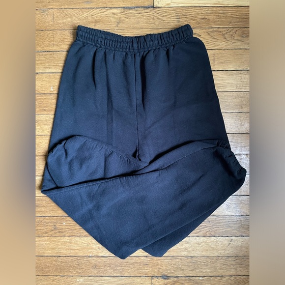 Sweatpants - Picture 2 of 4